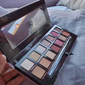 Anastasia Beverly Hills Modern Renaissance